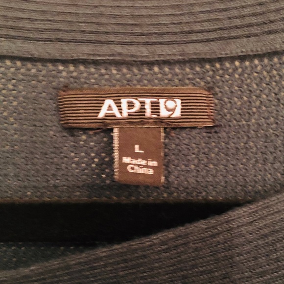 Dark Hunter Green women’s top. - Picture 7 of 7